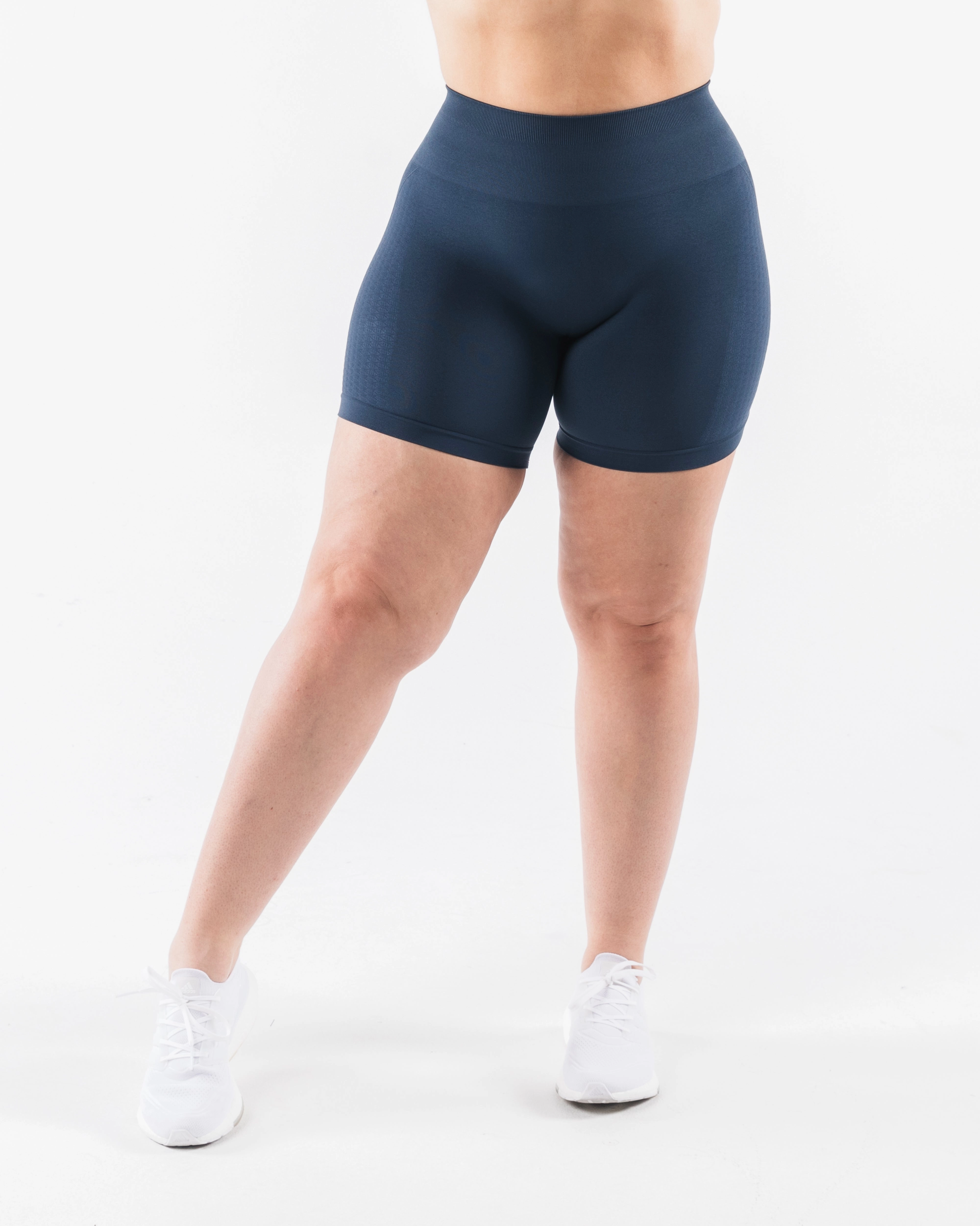 Amplify Contour Short 5" - Trusted Blue