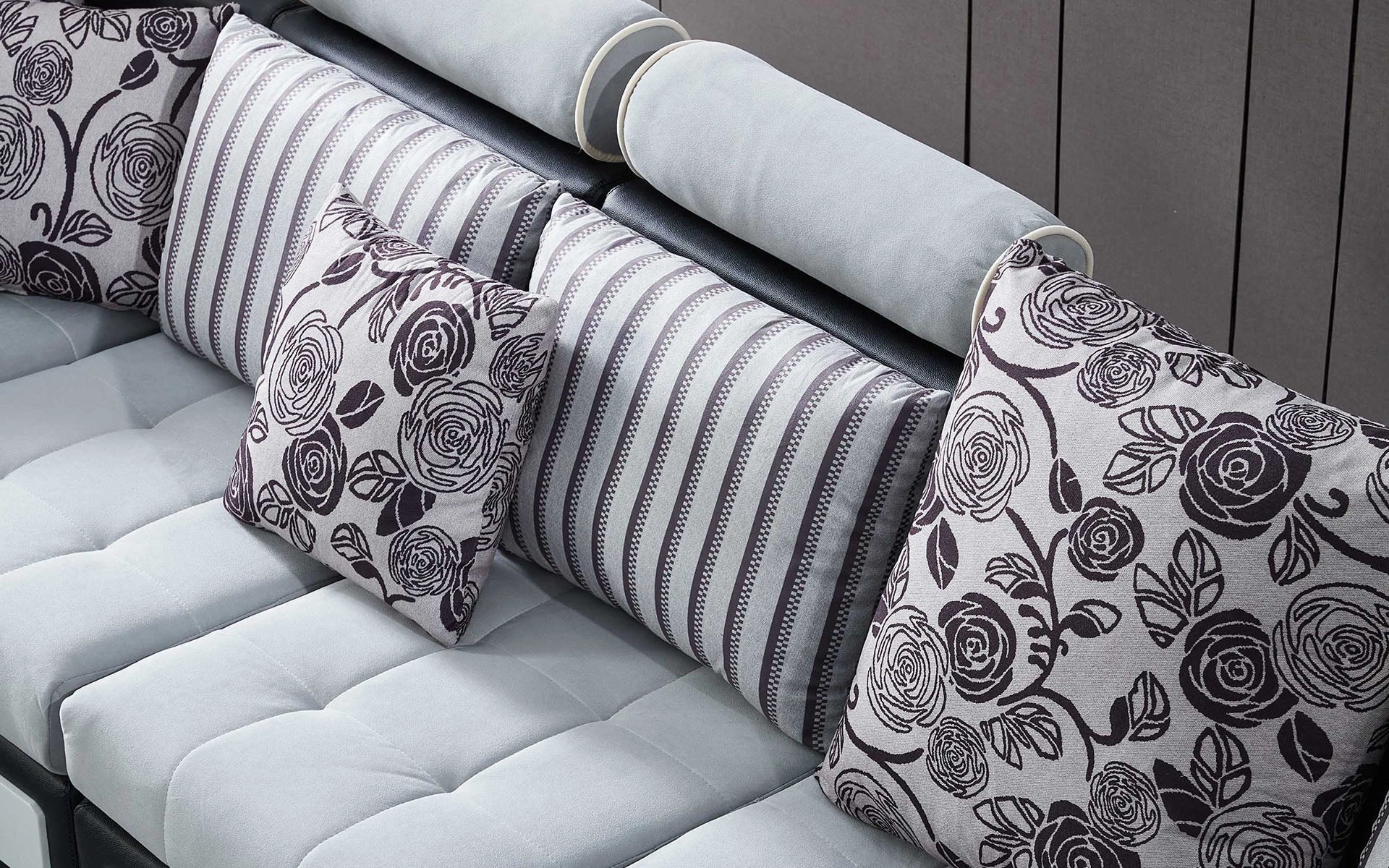Selena Modular Tufted Sectional